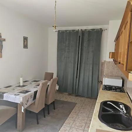 Metkovic-stan Na Dan Appartement *