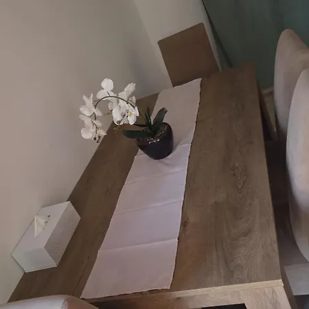 Metkovic-stan Na Dan * Metković